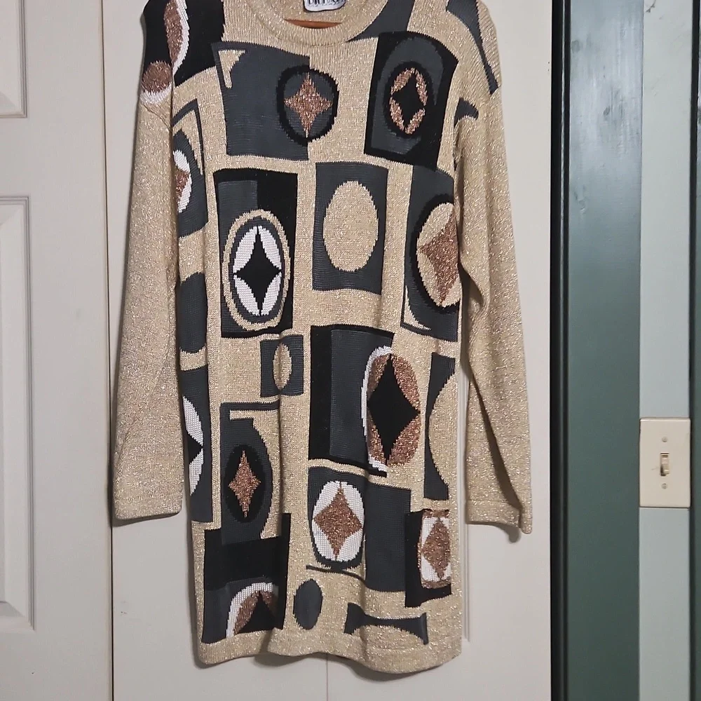 Geometric Patterned Sweater Dress - Picture 3 of 4